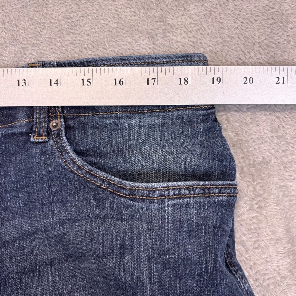 Lee Jeans Men's 38x32* Blue Denim Extreme Motion Straight Fit Tapered Leg Casual - Picture 9 of 12